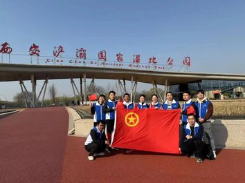 雷锋月，西筑青年开展“捡约计划，垃圾分类”活动
