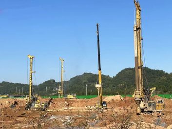 大干1900h，徐工旋挖钻机助建湖北教育园