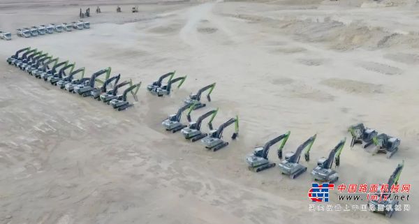 “團建”全球最大單體建築！中聯重科挖掘機助力打造沙特未來地標