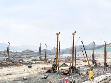 徐工足迹 | 大国粮仓，“攻岩神器”给力！