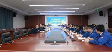 徐工大吨位电驱动装载机项目顺利通过科技成果鉴定