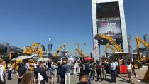 晉工機械“中國龍”精彩亮相第二十四屆俄羅斯國際建築及工程機械展覽會