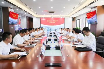 振华重工党委书记、董事长由瑞凯莅临西筑座谈交流