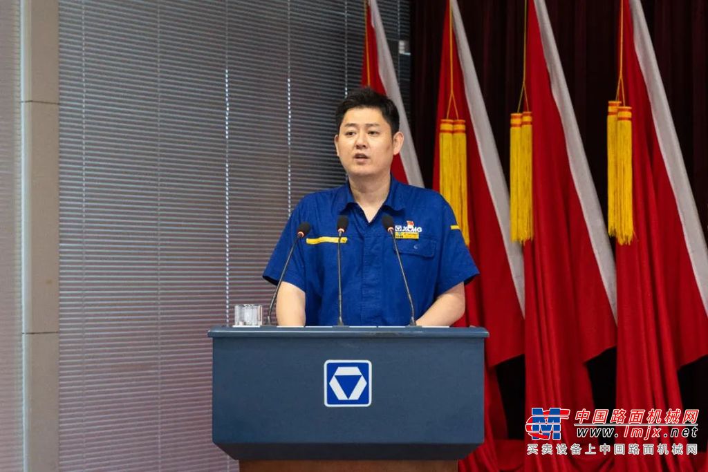 先进代表发言