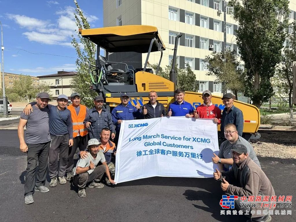 徐工平地机GR1905T在哈萨克斯坦铜矿建设项目