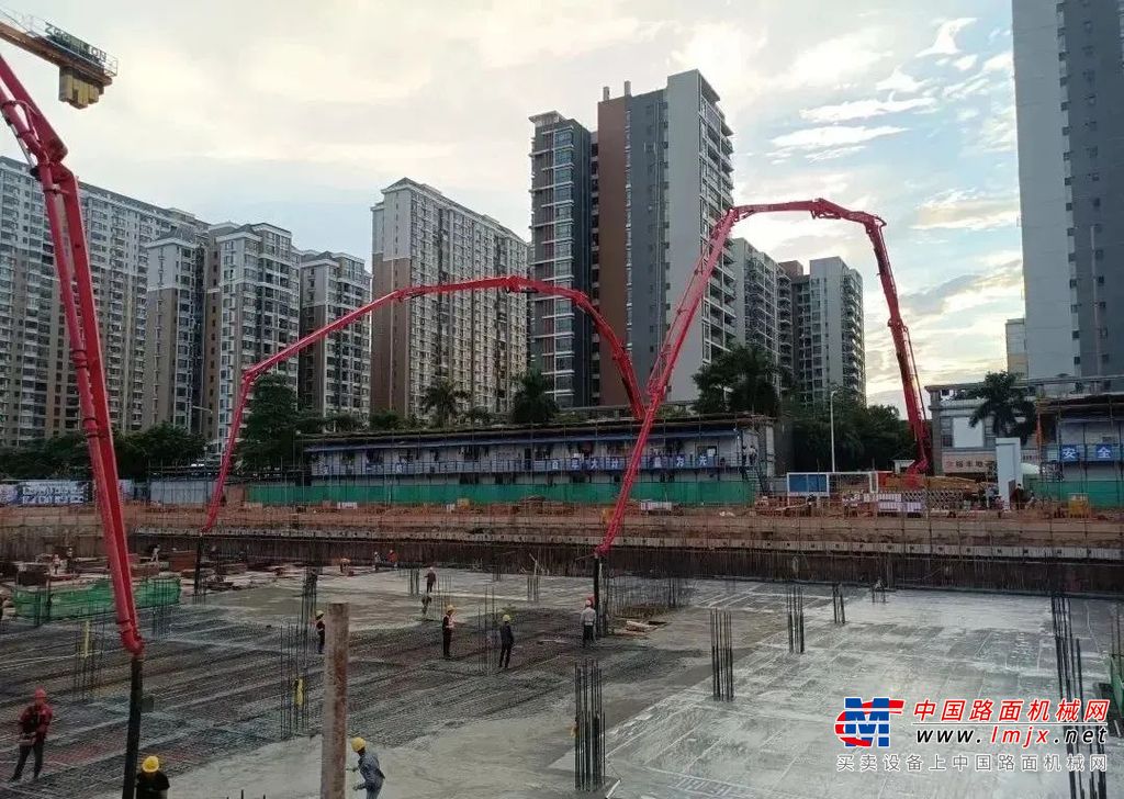 	沙特全球港口公司（SGP）与中国三一达成一项采购80辆电动卡车的协议......该协议是沙特港务局Mawani与SGP签署的商业特许合同的一部分，总投资额高达70亿沙特里亚尔（约合18.7亿美元）。