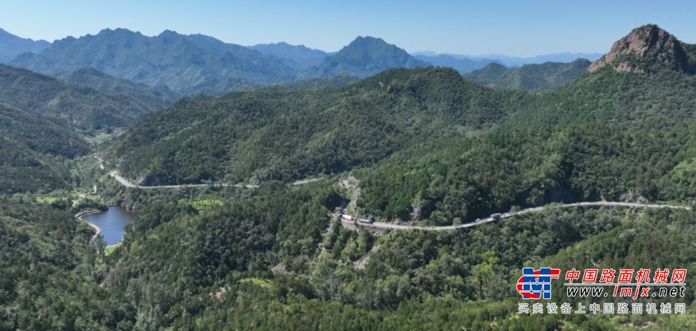 工地报告 | 维特根 W 380 CR 泡沫沥青就地冷再生技术在北京怀柔山区重载道路成功应用