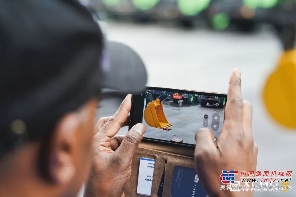 	起重机、挖掘机必须得亲自上场