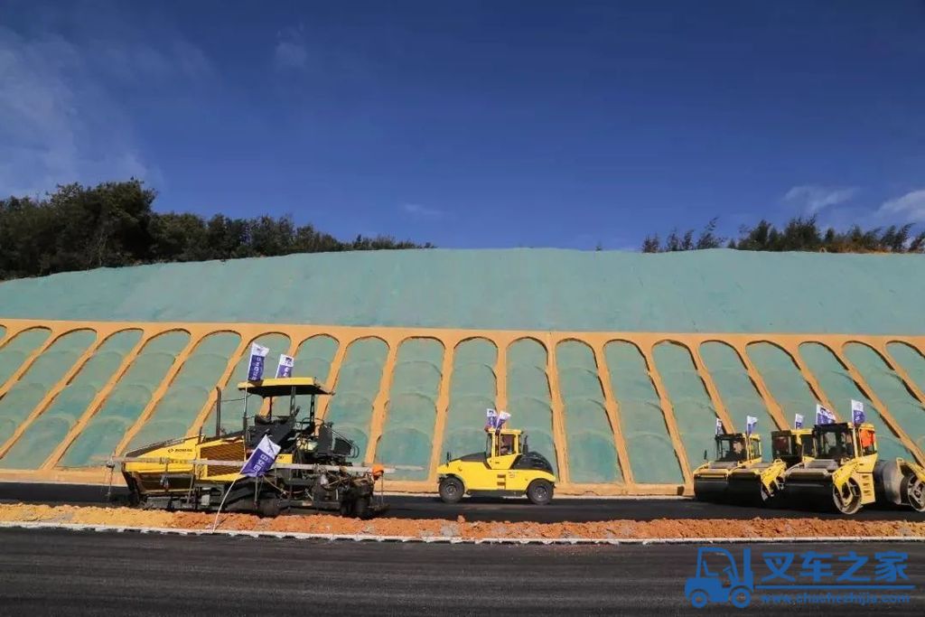 玛连尼聚焦项目| 多地公路项目全面开工