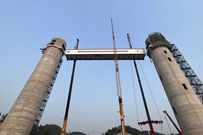 陕建机建设钢构顺利完成铜煤钢结构栈桥工程首榀桁架吊装任务