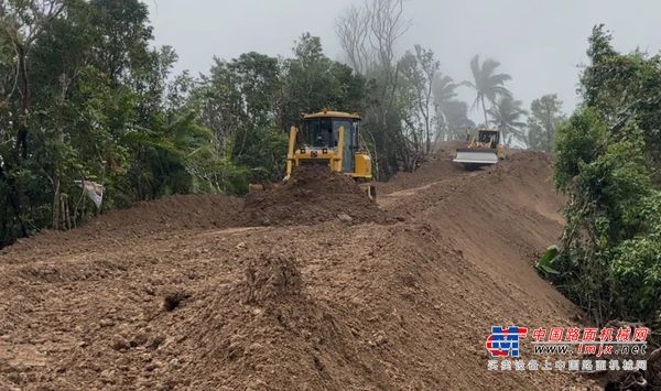 徐工D170“硬核開路”！助力東南亞國家級風電工程