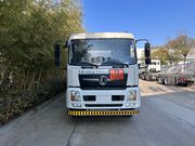 东风D3V小三轴铝合金运油车