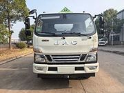 江淮高端骏铃7.5方加油车楚胜汽车集团新品震撼上市
