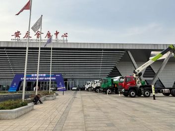福田雷萨携四款重磅产品亮相“宜商面对面”活动，助力安庆汽车产业链协同升级