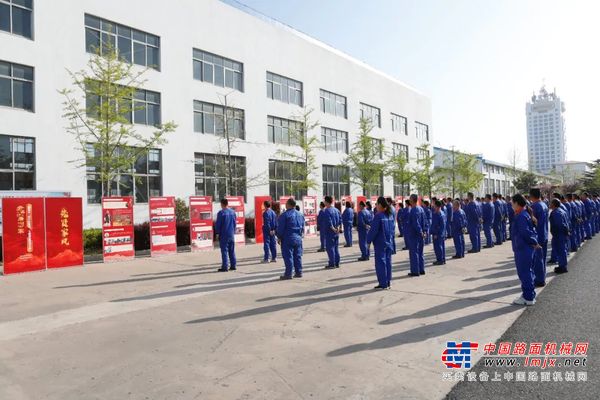 【家风建设】“中华好家风”主题展走进方圆集团