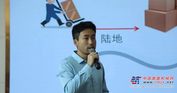 	《未来起重机智能作业座舱的几点思考》