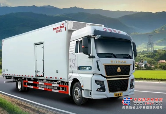 中国重汽汕德卡G7H 4x2冷藏车——高效先行，守护“鲜活力” ！