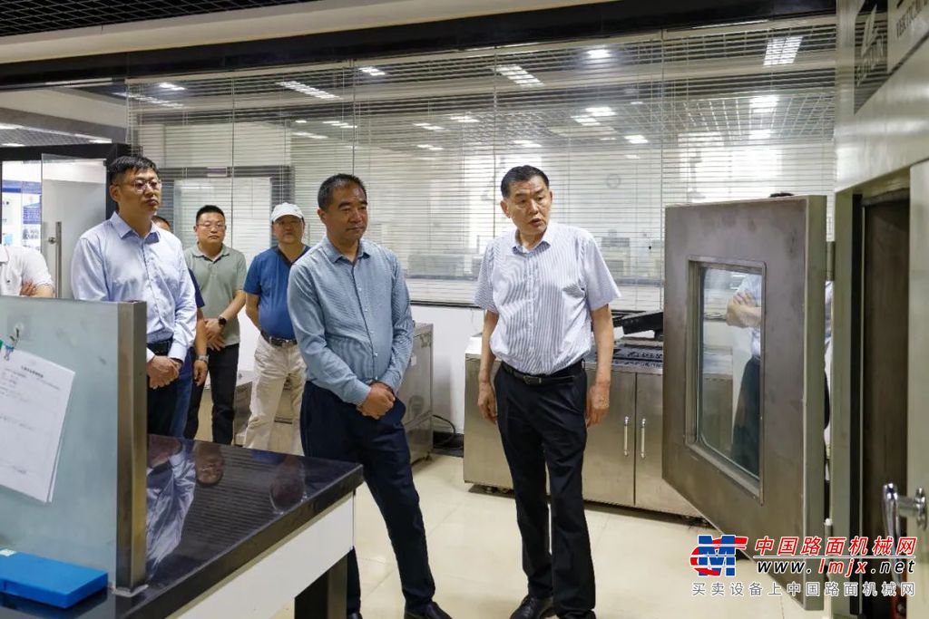 联合考察团队深入高远路业集团开展考察交流