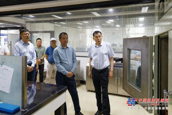 联合考察团队深入高远路业集团开展考察交流