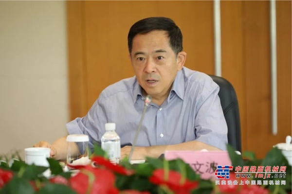 鸣阳矿业建设集团到访三一集团