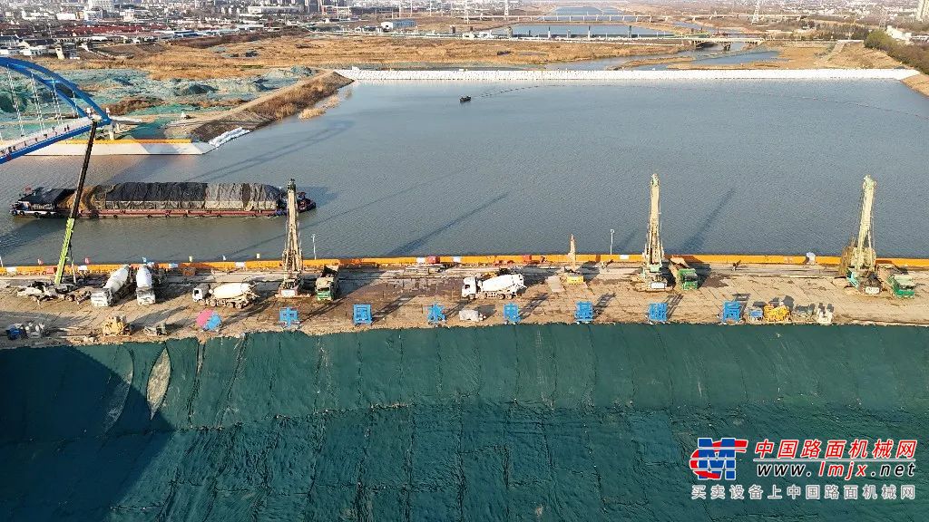 上海金泰SG系列抓斗全矩阵助建亚洲最大“水上立交”截渗墙工程