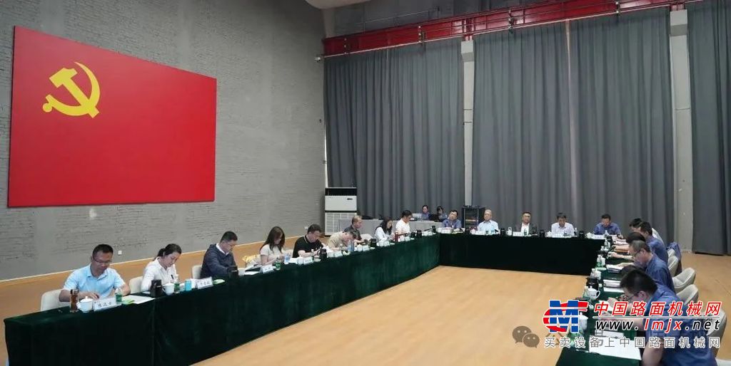 央视农业农村节目中心与中国一拖开展党建共建活动