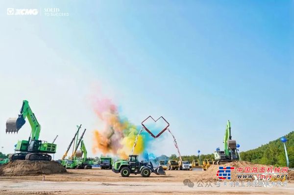 徐工这场未来工地“SHOW”，超“办肆”！