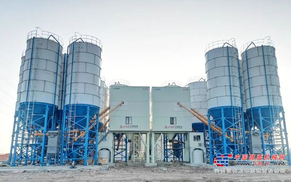 【重点工程】方圆HZS180型箱式搅拌站助力宝中铁路扩能改造工程项目