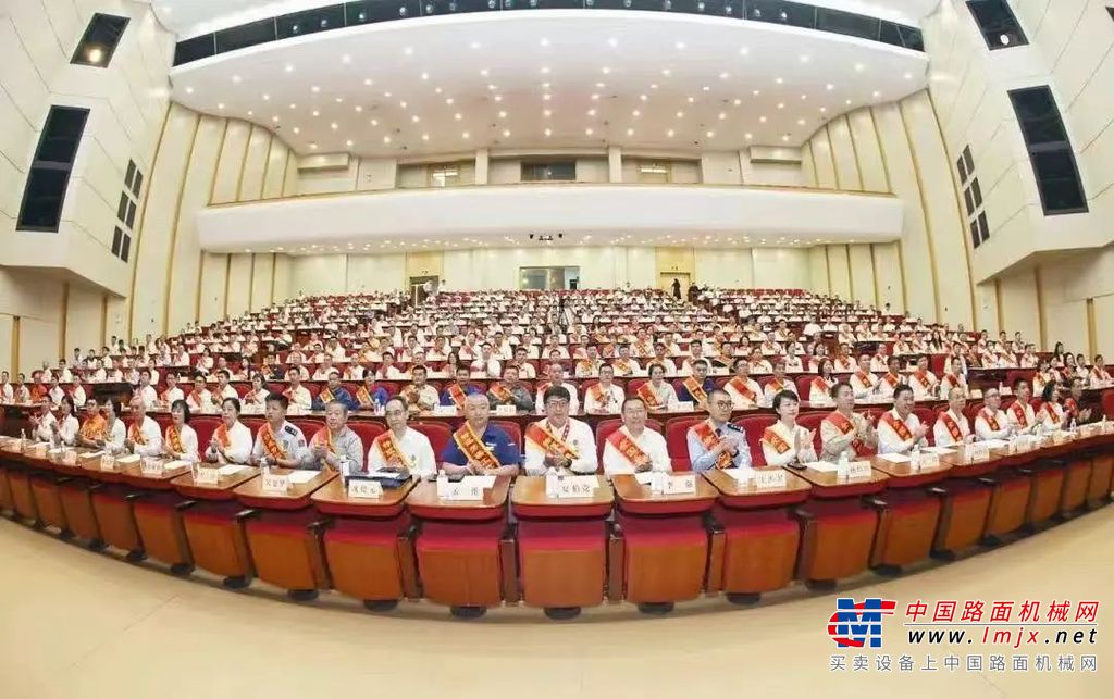 徐工4人，全市表彰！