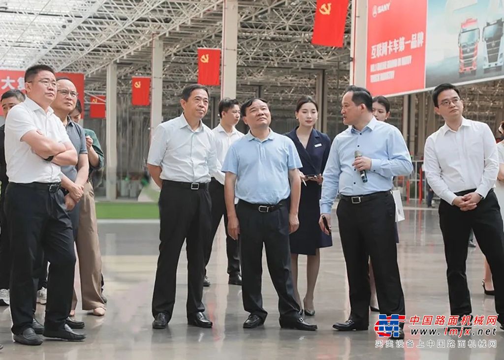 胡伟林在三一智联重卡产业园调研