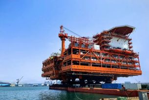 柳工：我国首套5万吨级牵引装船设备成功应用 | 欧维姆装备能力再攀新高峰