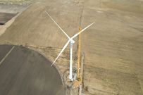 高空之巅，再铸荣光！徐工XLC18000M助力大型风电场首台185米风机成功吊装