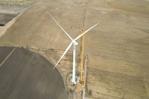 高空之巅，再铸荣光！徐工XLC18000M助力大型风电场首台185米风机成功吊装