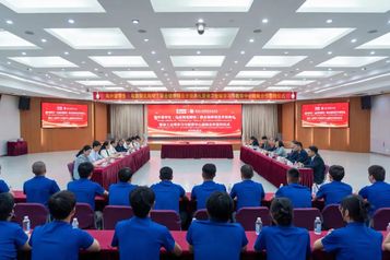 教随产出 企校同行丨 徐工以产教融合续写服务乌兹新篇章