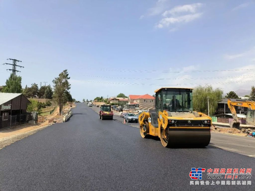 中交西筑：吉尔吉斯斯坦巴雷克奇-乔蓬阿塔-科尔姆杜4公里公路改建项目主线沥青施工圆满完成
