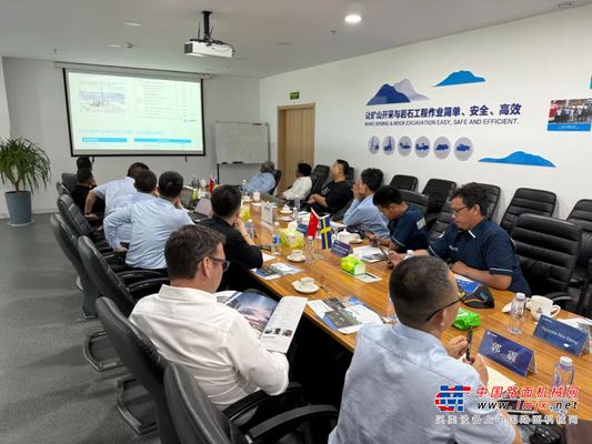 深化全球战略合作 共拓露天矿山新版图——临工矿山携手国际伙伴共绘发展蓝图