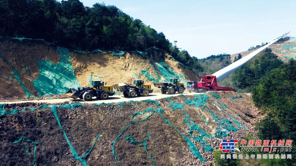 驾风凌岳丨山推重载装载机书写工业力量