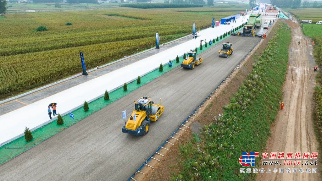 十六年匠心研发，五千多公里实地验证：徐工智慧施工技术成套道路装备全场景解决方案