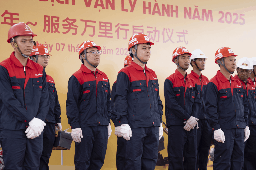 启动仪式上，三一越南直营子公司副总经理赵航博在致辞中回顾了三一越南十余年来的发展历程。他特别强调：“服务万里行绝非简单的设备巡检，而是一场帮助我们与客户建立信任桥梁的重要旅程。我们始终将服务视为核心竞争力，承诺不断提升服务质量，让客户感到放心与信任。我们不仅要走进工地，更要走进客户的心里。每一位售后工程师都是尽职尽责的战士，愿意为设备的持续运转、为客户的安心出发千里。”