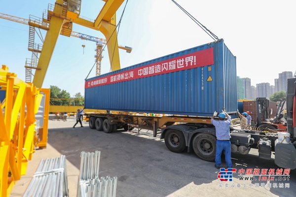 陕建机股份塔机产品海外订单顺利发运