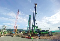 攻坚复杂地貌 定制工法破局┃泰信机械 KR300C 助力泰国清莱高架桥建设