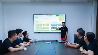 中铁装备【先锋人物⑤】王玉江：爱“较真”的钢板雕刻师