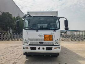 解放J6F爆破器材运输车排半或单排驾驶室