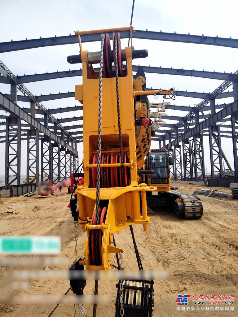 徐工：中原厂房建设遇难题？“吊装特种兵”XGTC305出手即破局！