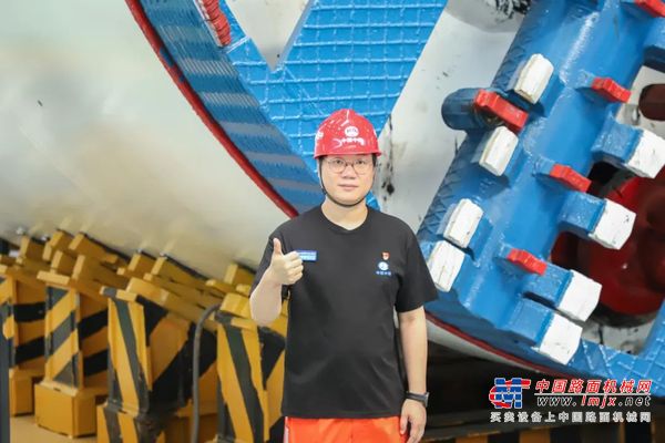 中铁装备：【先锋人物⑥】邓景川：造盾构机的“老师傅”