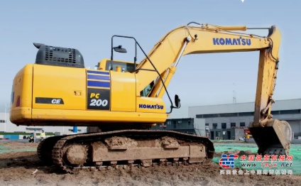 【实测揭秘】小松 PC200-11M1 凭啥成为 20 吨级省油标杆？