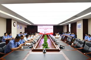 宋召军到陕建机股份讲授深入贯彻中央八项规定精神学习教育专题党课