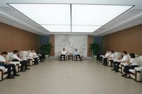 铁建重工党委书记、董事长赵晖与水电八局党委书记、董事长姜清华会谈