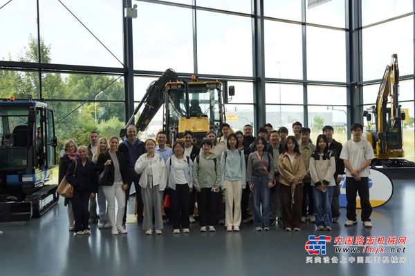徐工“搭桥”！中德学子在欧探秘工程机械研学之旅