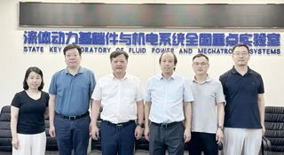铁建重工党委书记、董事长赵晖带队拜访中国工程院院士杨华勇